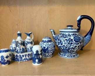 Blue Willow, Seymour Mann Blue and White Dishes