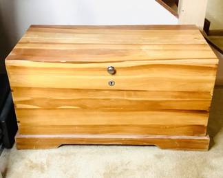 Pine Storage Trunk