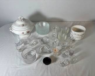 Vintage Soup Tureen, Glassware