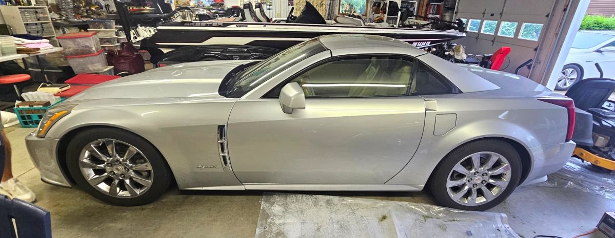 1 of 10 pictures - 2009 Cadillac XLR Platinum Convertible V8 4.6 Liter Automatic. Asking $20,500 (open to reasonable offers) *We will pre-sell this item. Please contact Bill @ 419-360-2636 with questions or to schedule time to view it*