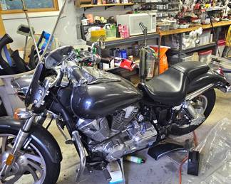 1 of 6 pictures - 2006 Honda VTX1300C cruising motorcycle. Currently not running carburetor needs cleaned up. Asking $2,700 (open to reasonable offers) *We will pre-sell this item. Please contact Bill @ 419-360-2636 with questions or to schedule time to view it*