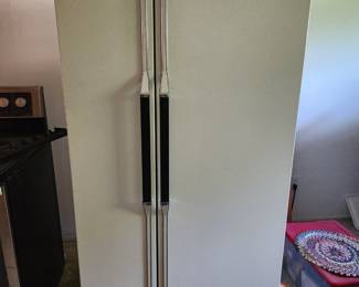 Side by Side Refrigerator 