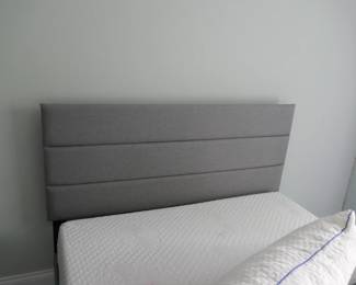 Full size bed