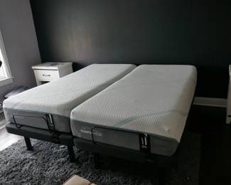 TEMPUR-PEDIC Split King Sized bed , only 4 years old