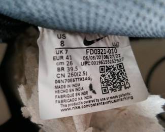 Men shoes size 8