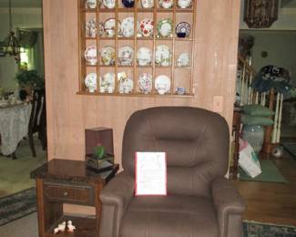 dishes / recliner