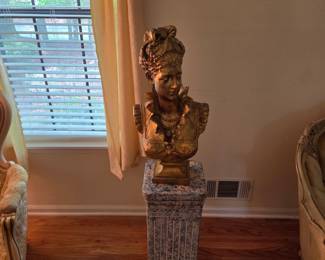 Queen Victoria bust on pedestal