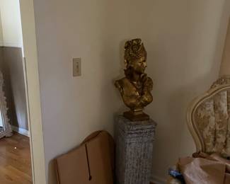 Queen Victoria bust on pedestal