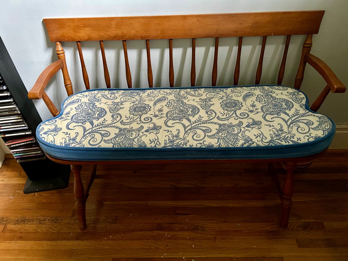 Ethan Allen bench and cushion