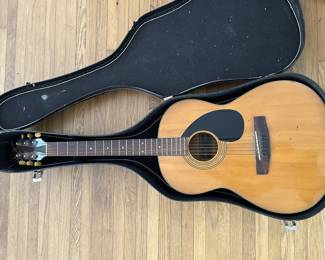 Yamaha FG-75 acoustic guitar