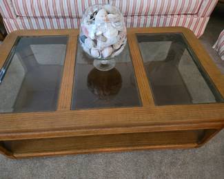 Coffee Table & Snifter with seashells