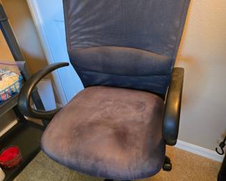 Office Chair on Casters. Mesh Back, Suede Seat