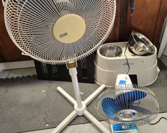 2 Fans