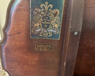 #7 - $200 - Round tilt top Charles of London table 26x20