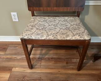 #54 - $48 - Makeup bench 27tx22wx15.5d