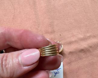 #91 - $90 - 14kt gold earring hoops