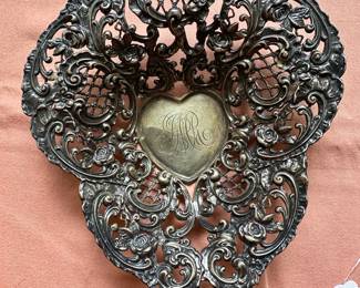 #36 - $82 - Heart shaped recirculated dish 3.6 oz