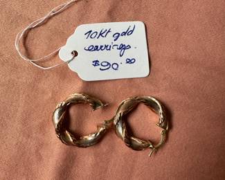 #88 - $90 - 10kt gold hoop earrings