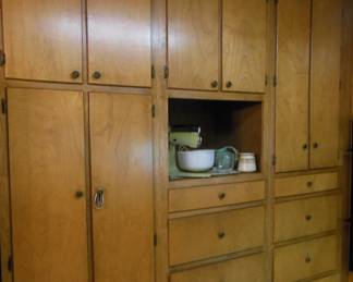 more cabinets