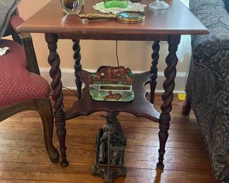 Barley twist table