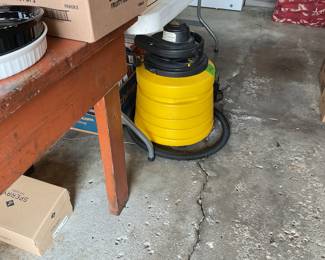 Clean shop vac