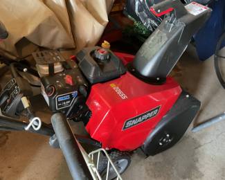 Snapper snow blower,clean & works
