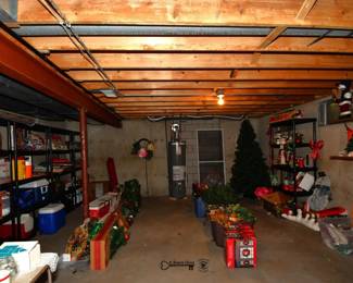 793Storage Room