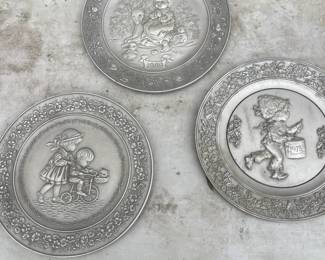 Hallmark Collectable Pewter Plates