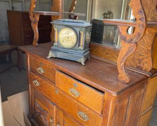 Vintage Hutch- excellent condition