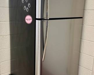 Stainless steel refrigerator