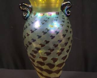 Signed and dated art glass vase by Steven Lundberg