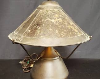 Arts & Crafts style table lamp