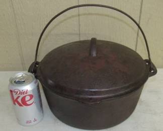 Cast Iron Griswold Dutch Oven