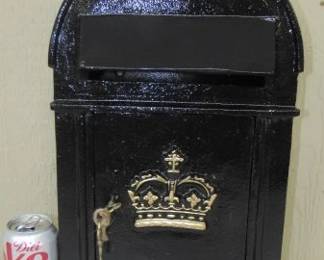 Metal Mail Box w/Keys