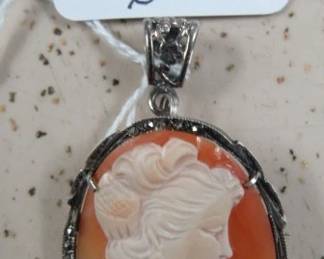Vintage Cameo Brooch w/Sterling Bail
