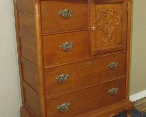 Oak Chest