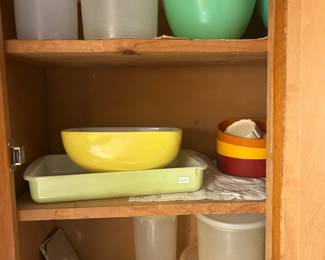 Tupperware, Pyrex, Fire King