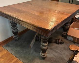 Late 1800s Robbins Thresher table- drop down side panel with original labels and underside leaf storage. Comes with 5 leaves (I believe)