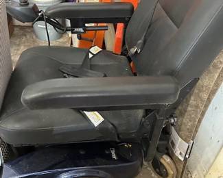 This power chair needs a piece to the power cord that can be ordered but is in great condition