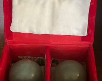 Chinese marble "Baoding" balls for meditation