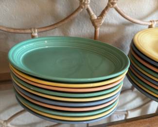 Round Dinner Plates
