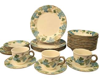 27 Pieces Metlox Sculptured grape Poppy Trail Dinnerware