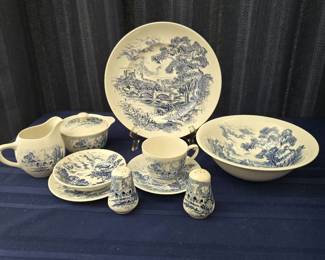 90 Pieces of Countryside Wedgwood China