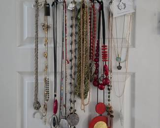 Women's jewelry and accessories