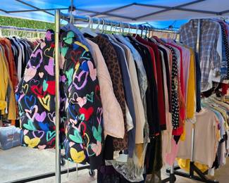 Women's clothing - hundreds of pieces new with tags