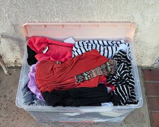 Women's clothing - hundreds of pieces new with tags