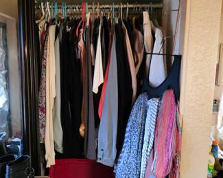 Women's clothing - hundreds of pieces new with tags
