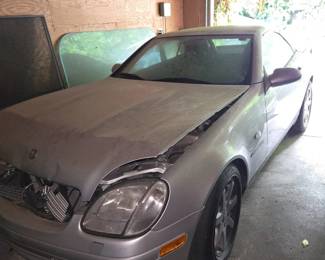 1999 Silver Mercedes Benz SLK Class 2 Door CPE R with Front End Damage