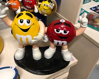 M&M