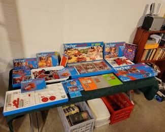 Vintage Fischer Technik Educational Building toy sets. As these are all mixed up, these will be all sold together as one lot.